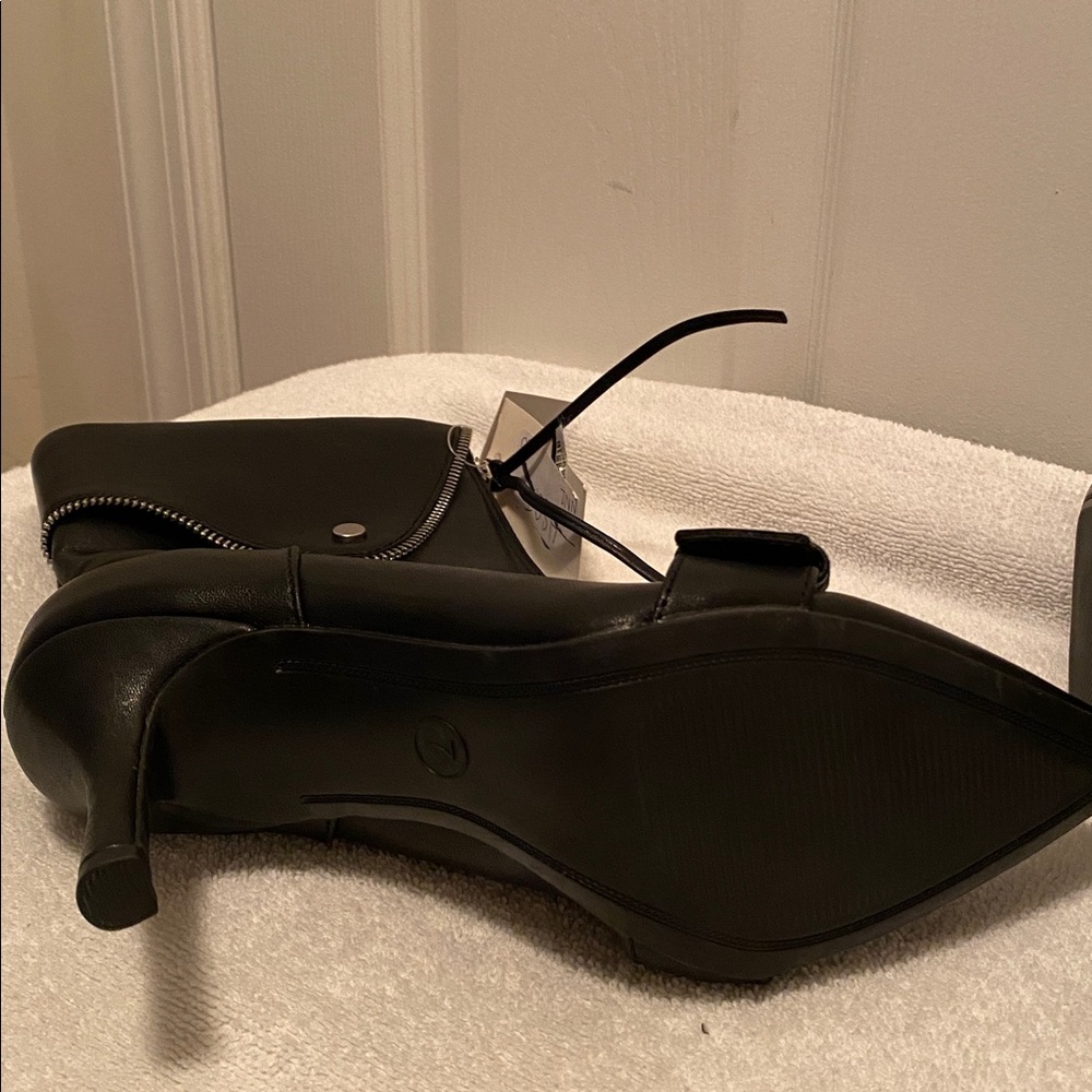 A New Day Black Heeled Boots with Buckle Detail…size 7 - Picture 5 of 7